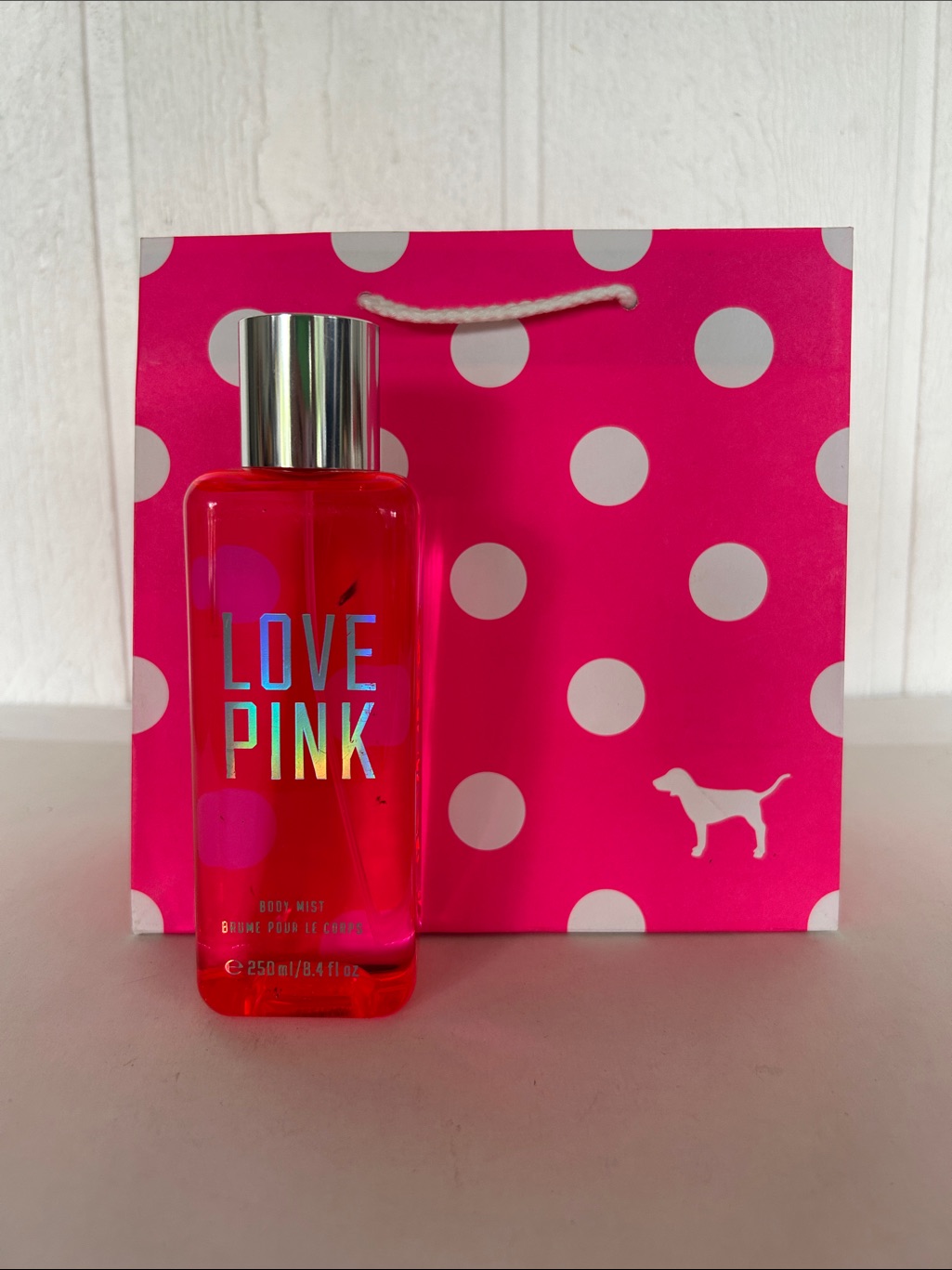 Pink Victoria's Secret Love Pink Body Mist Nwt 8.4 Ounce